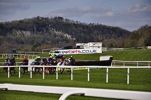 Three Mountains Luxury Retreats Chepstow Racecourse 1